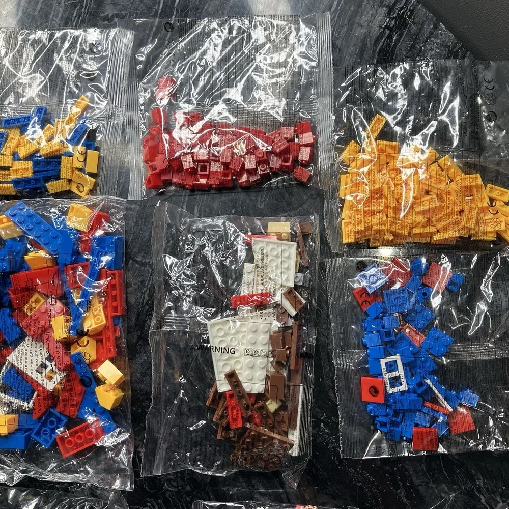 Lego sealed bag LOT: 2‎ large + 8 small Mixed Unknown Theme Name